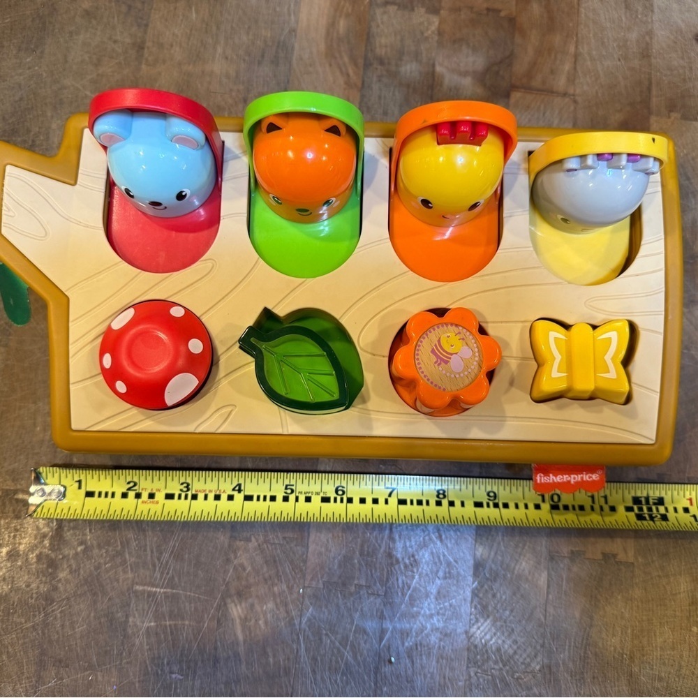 Fisher-Price Animal Pop-Up Surprise Toy Peek a Boo Sensory Learning Game - Picture 4 of 5